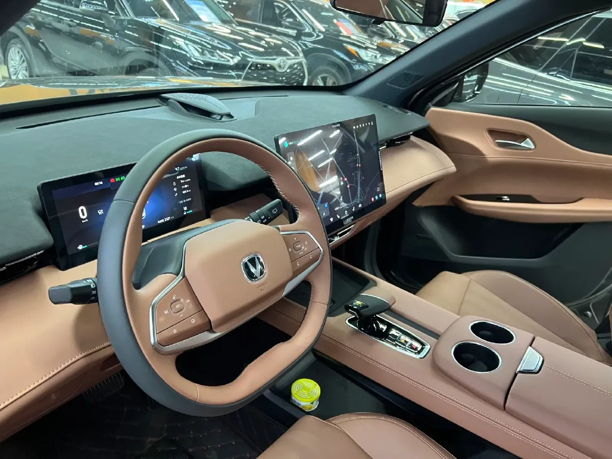 2025 ChangAn UNI-Z 1.5T 192HP L4 7DCT,autocango,china used car exporter,china ev exporter,chinese used car exporter,chinese used ev exporter