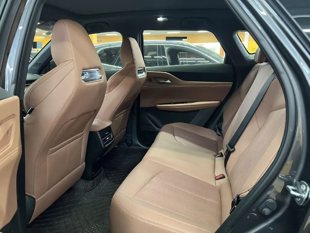 2025 ChangAn UNI-Z 1.5T 192HP L4 7DCT,autocango,china used car exporter,china ev exporter,chinese used car exporter,chinese used ev exporter