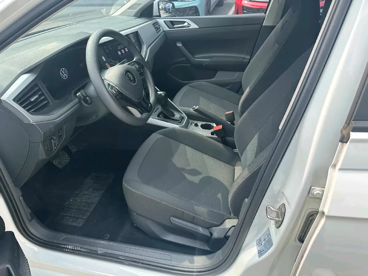 2023 Volkswagen Polo 1.5L 110HP L4 6AT,autocango,china used car exporter,china ev exporter,chinese used car exporter,chinese used ev exporter