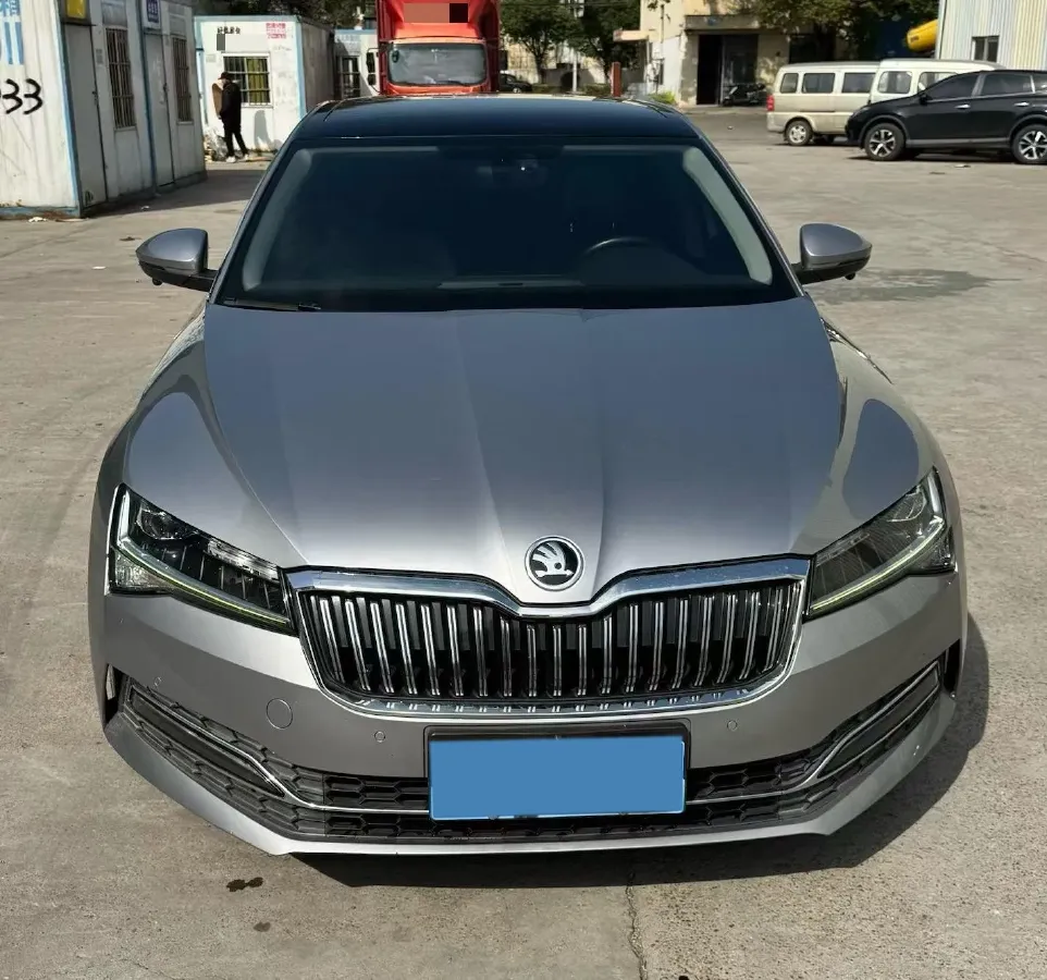 2019 Skoda Superb 2.0T 186HP L4 7DCT,autocango,china used car exporter,china ev exporter,chinese used car exporter,chinese used ev exporter