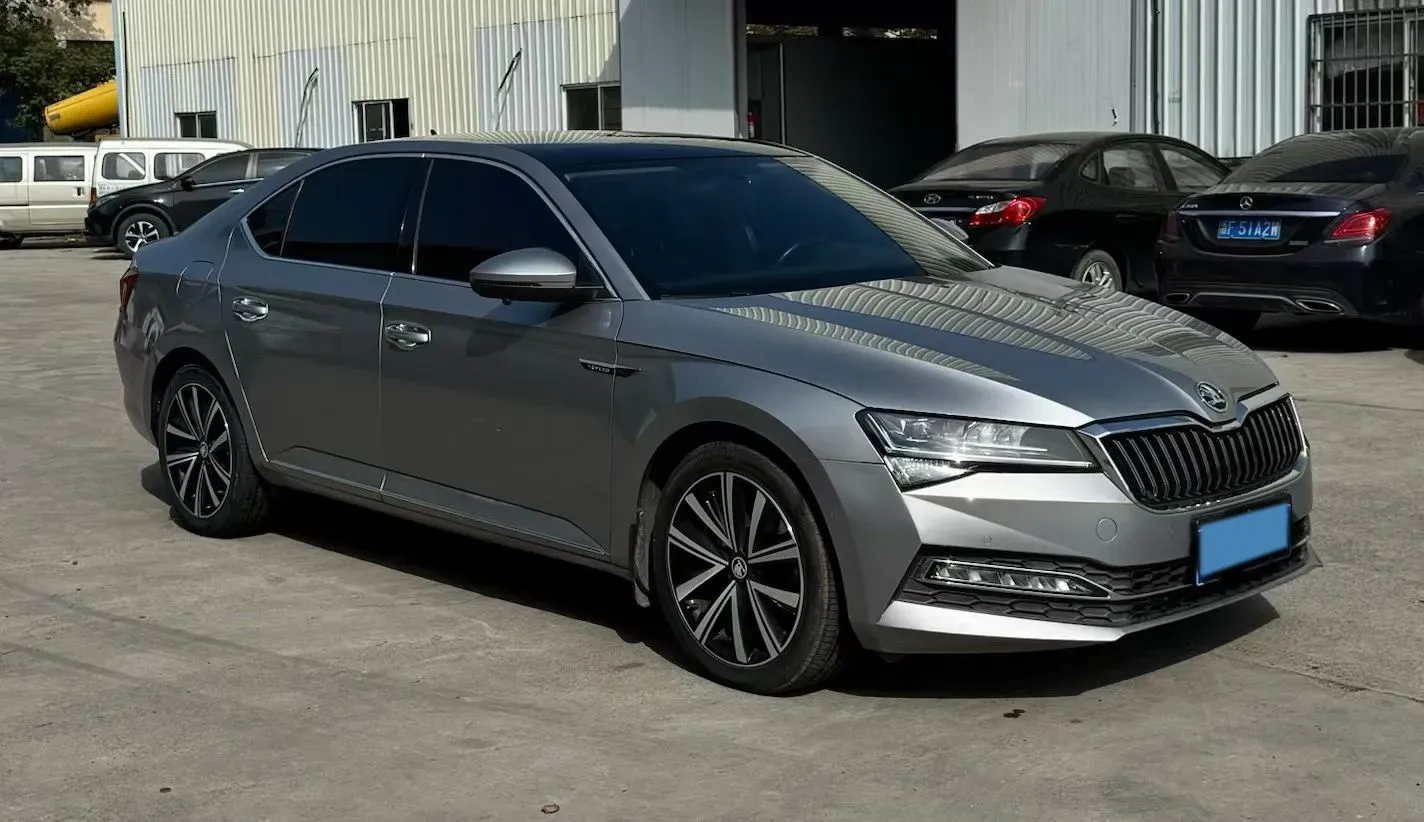 2019 Skoda Superb 2.0T 186HP L4 7DCT,autocango,china used car exporter,china ev exporter,chinese used car exporter,chinese used ev exporter