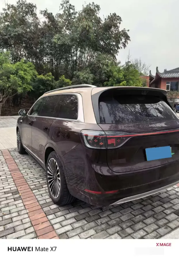 2025 AITO AITO M9 REEV 160HP REEV 52KWH,autocango,china used car exporter,china ev exporter,chinese used car exporter,chinese used ev exporter