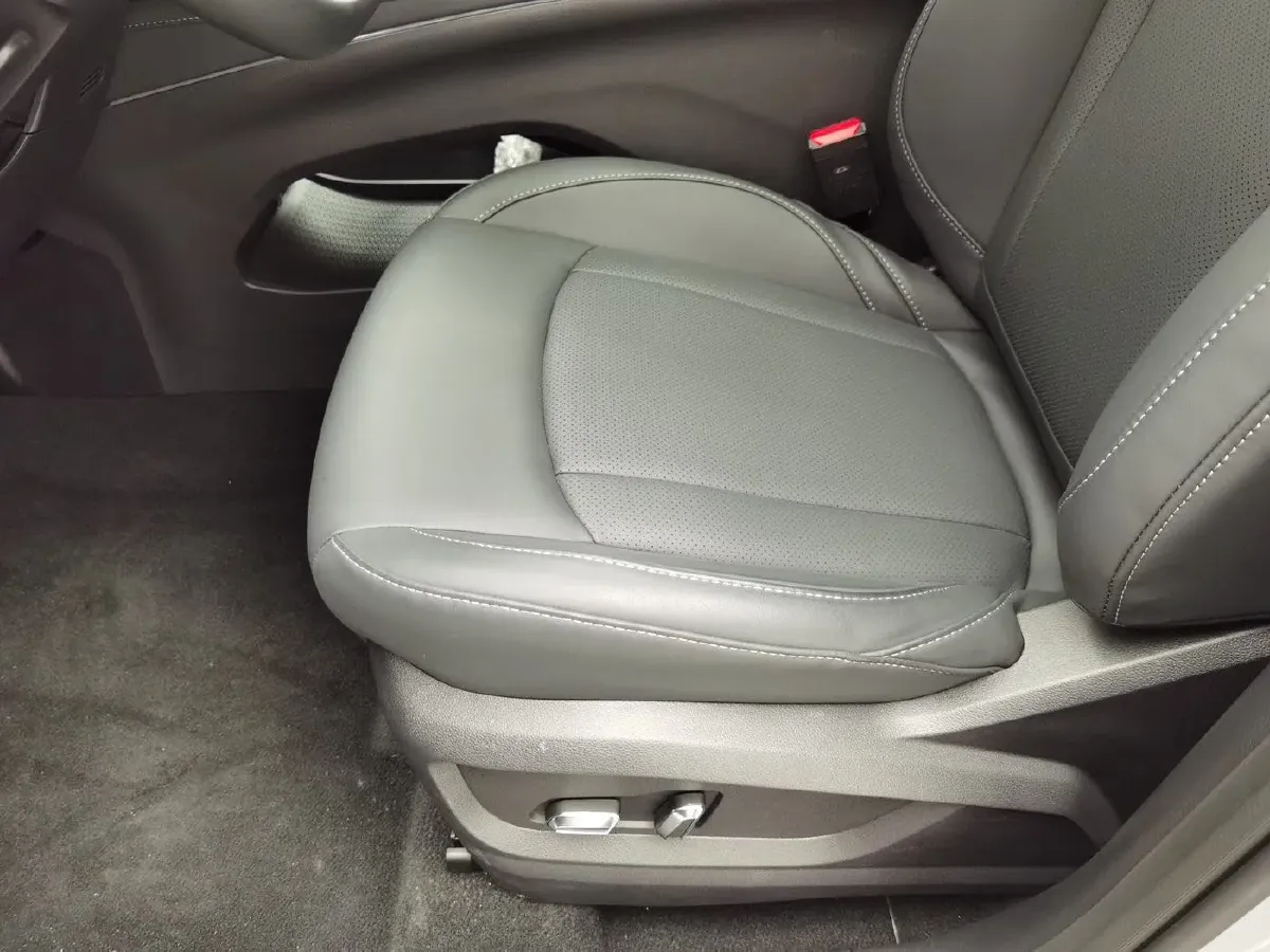 2025 Chery Tiggo 8 PRO 1.5T 156HP L4 3DHT PHEV 19.27KWH,autocango,china used car exporter,china ev exporter,chinese used car exporter,chinese used ev exporter