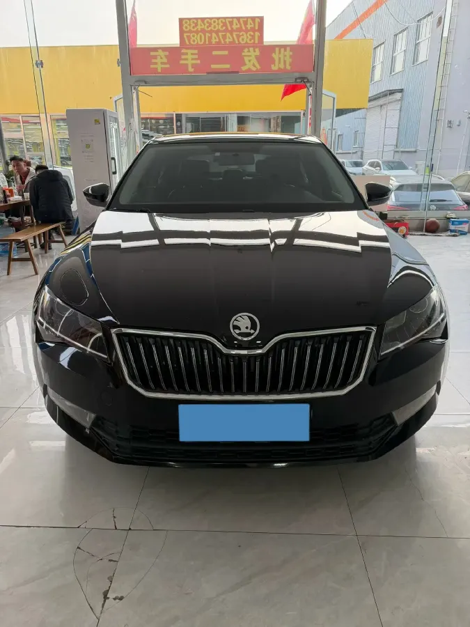 2018 Skoda Superb 1.8T 180HP L4 7DCT,autocango,china used car exporter,china ev exporter,chinese used car exporter,chinese used ev exporter