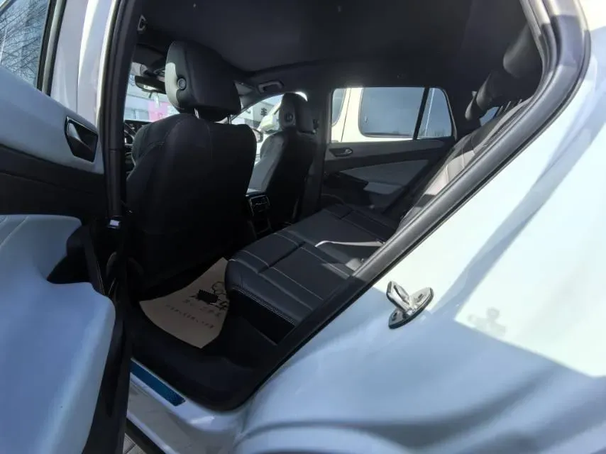 2023 Volkswagen ID.4 X BEV 52.8KWH,autocango,china used car exporter,china ev exporter,chinese used car exporter,chinese used ev exporter