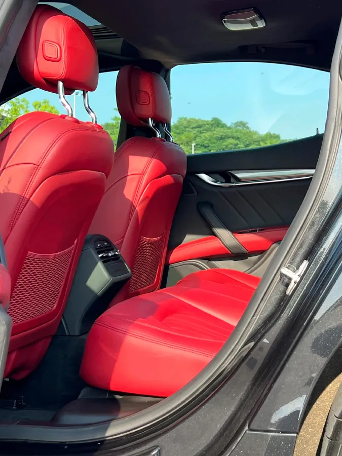 2022 Audi Q7 2.0T 245HP L4 8AT,autocango,china used car exporter,china ev exporter,chinese used car exporter,chinese used ev exporter