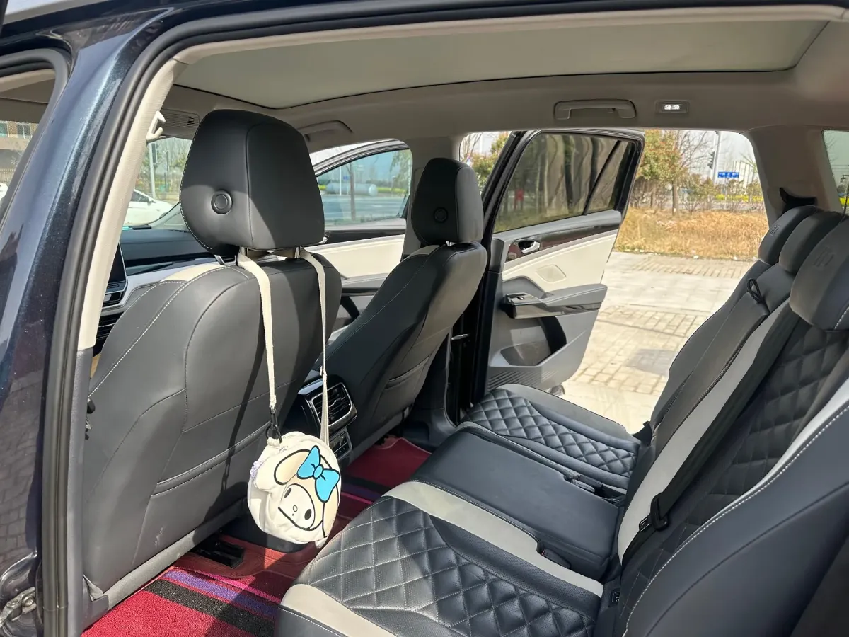 2021 Volkswagen ID.6 Crozz BEV 62.6KWH,autocango,china used car exporter,china ev exporter,chinese used car exporter,chinese used ev exporter