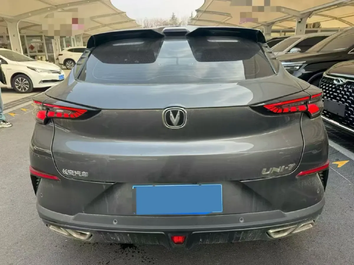 2022 ChangAn UNI-T 1.5T 188HP L4 7DCT,autocango,china used car exporter,china ev exporter,chinese used car exporter,chinese used ev exporter