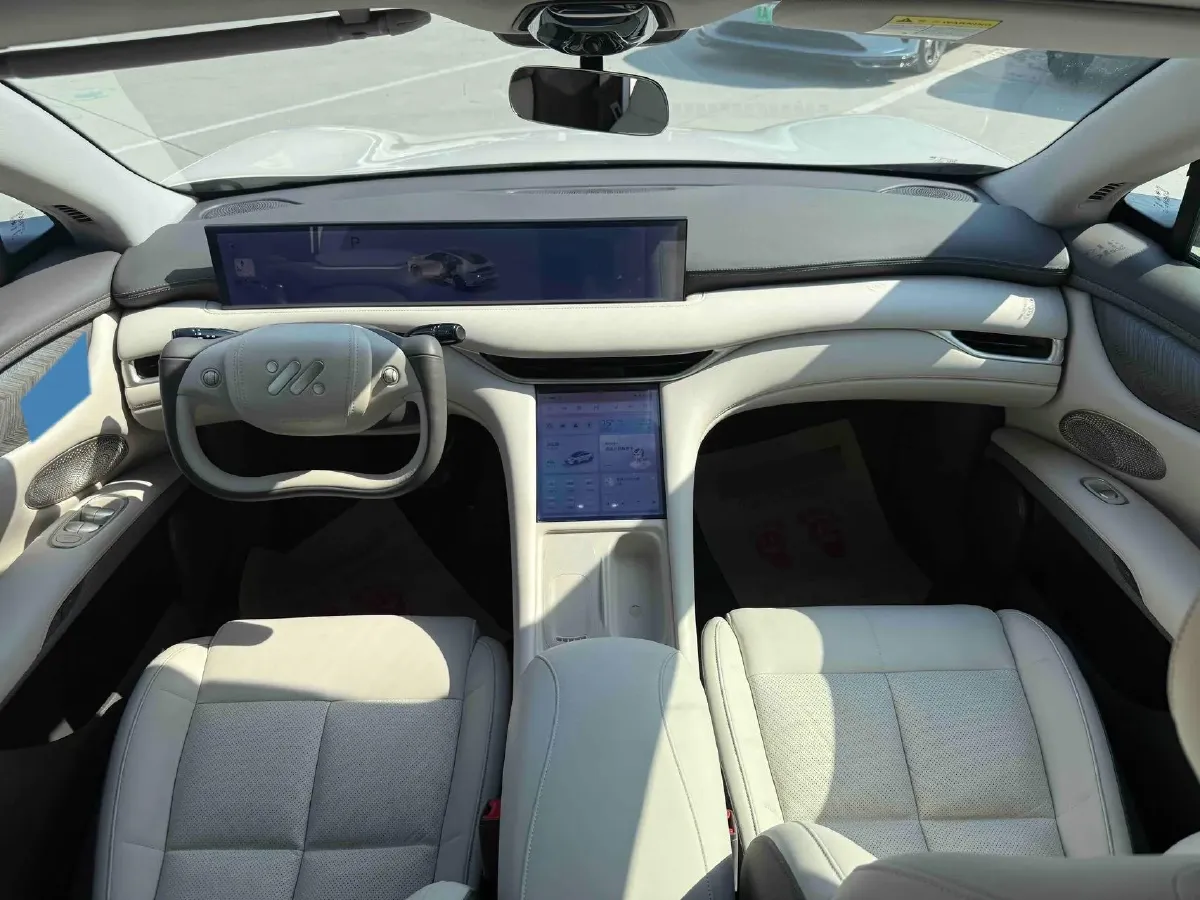 2025 IM LS6 BEV 75KWH,autocango,china used car exporter,china ev exporter,chinese used car exporter,chinese used ev exporter