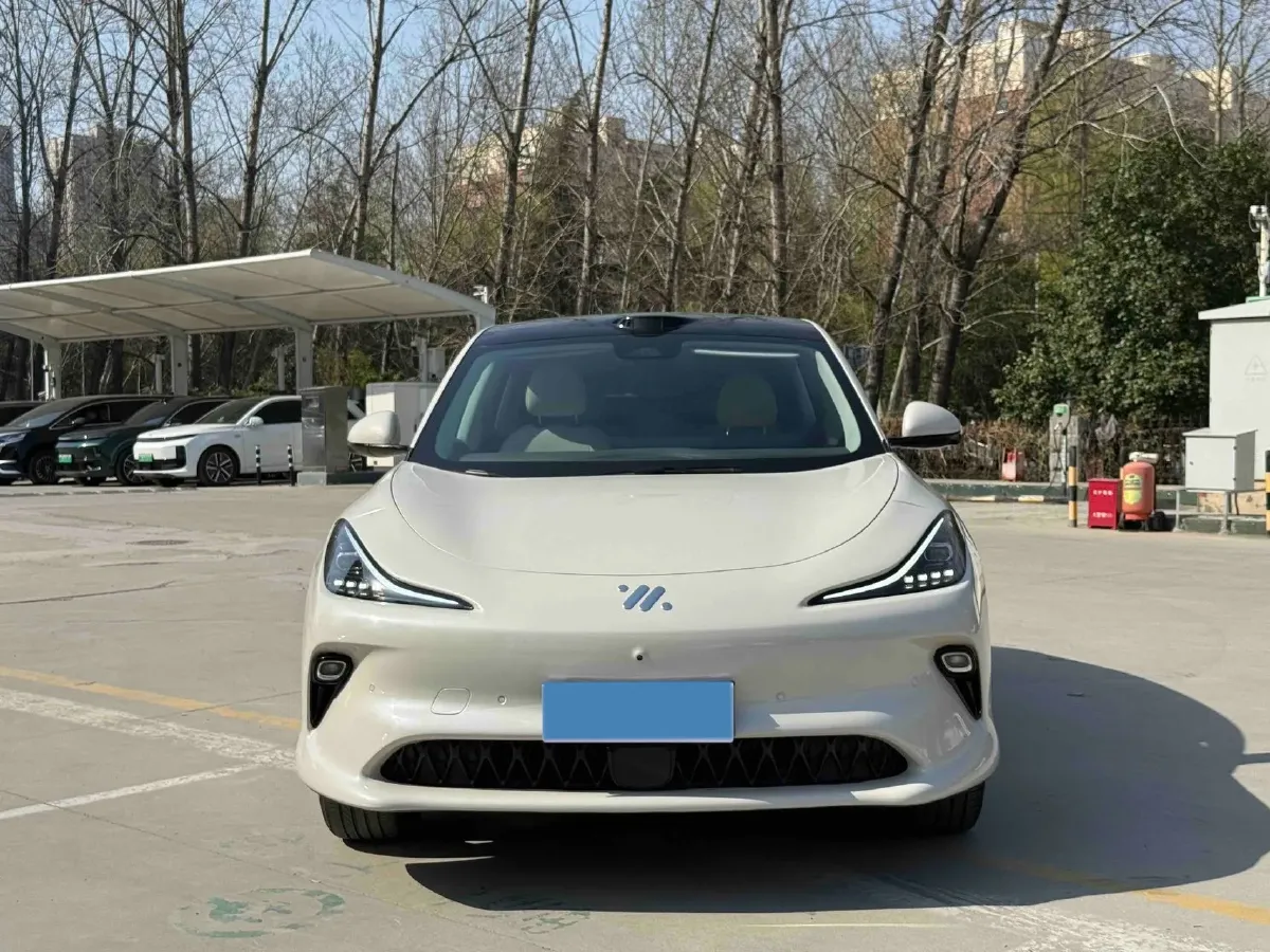 2025 IM LS6 BEV 75KWH,autocango,china used car exporter,china ev exporter,chinese used car exporter,chinese used ev exporter
