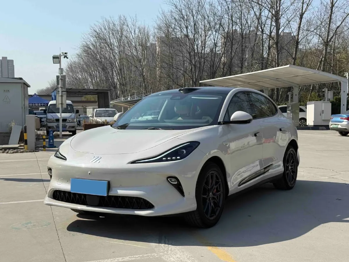 2025 IM LS6 BEV 75KWH,autocango,china used car exporter,china ev exporter,chinese used car exporter,chinese used ev exporter