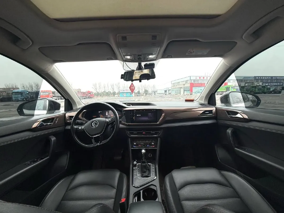 2021 Volkswagen Tharu 1.4T 150HP L4 7DCT,autocango,china used car exporter,china ev exporter,chinese used car exporter,chinese used ev exporter