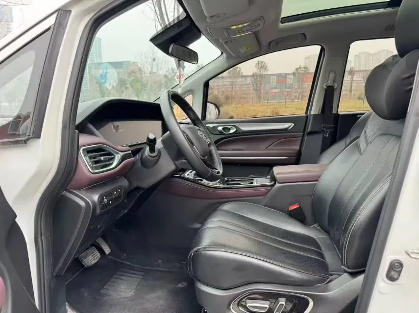 2023 GAC Trumpchi M6 1.5T 177HP L4 7DCT,autocango,china used car exporter,china ev exporter,chinese used car exporter,chinese used ev exporter