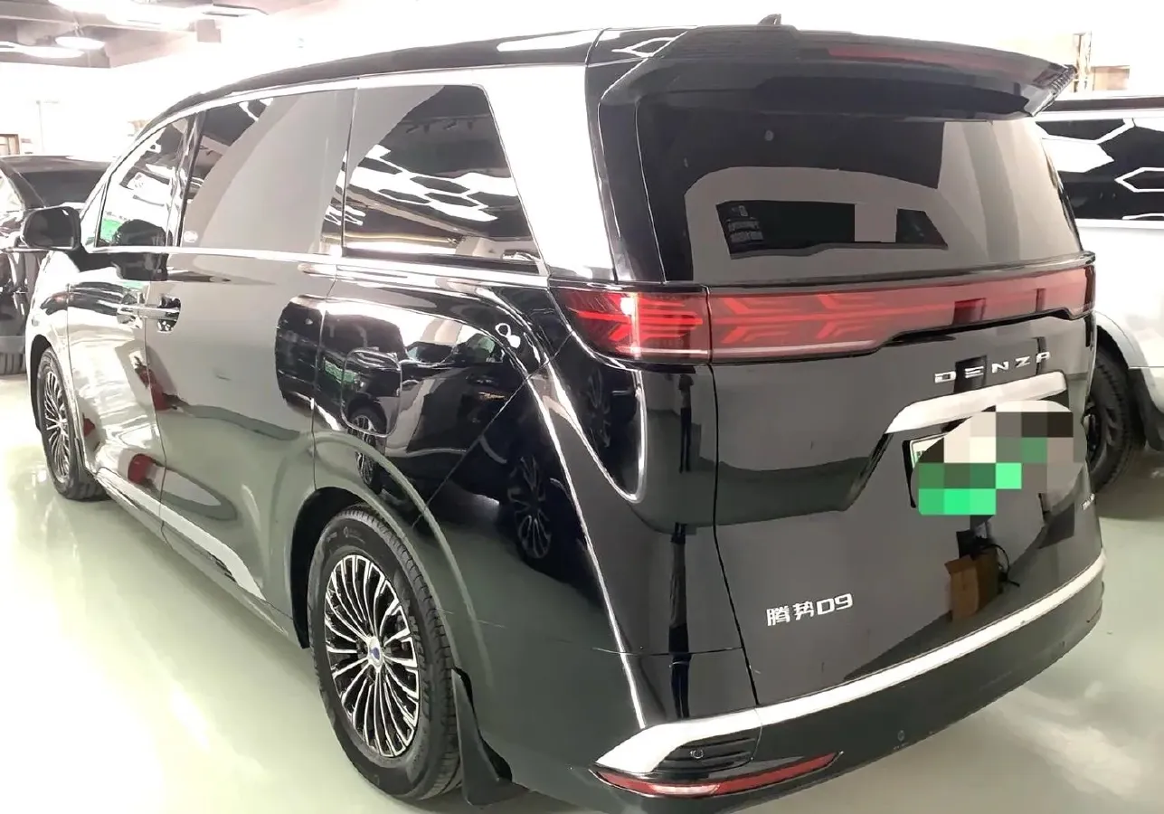 2024 Denza D9 1.5T 139HP L4 E-CVT PHEV 40KWH,autocango,china used car exporter,china ev exporter,chinese used car exporter,chinese used ev exporter