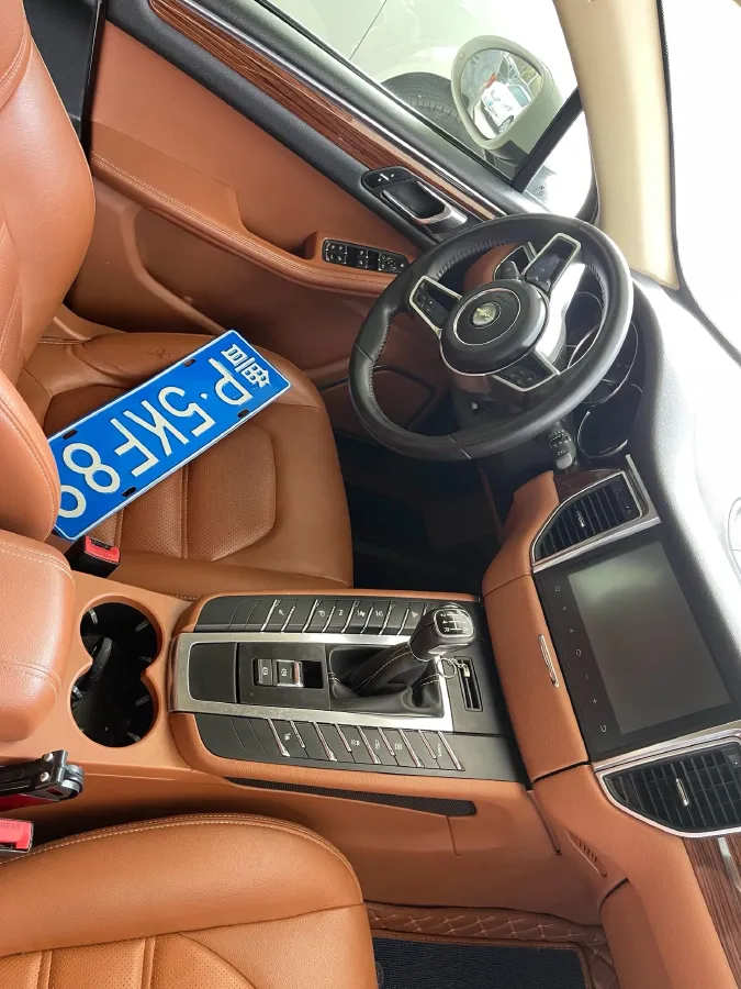 2017 Zotye SR9 2.0T 190HP L4 5MT,autocango,china used car exporter,china ev exporter,chinese used car exporter,chinese used ev exporter