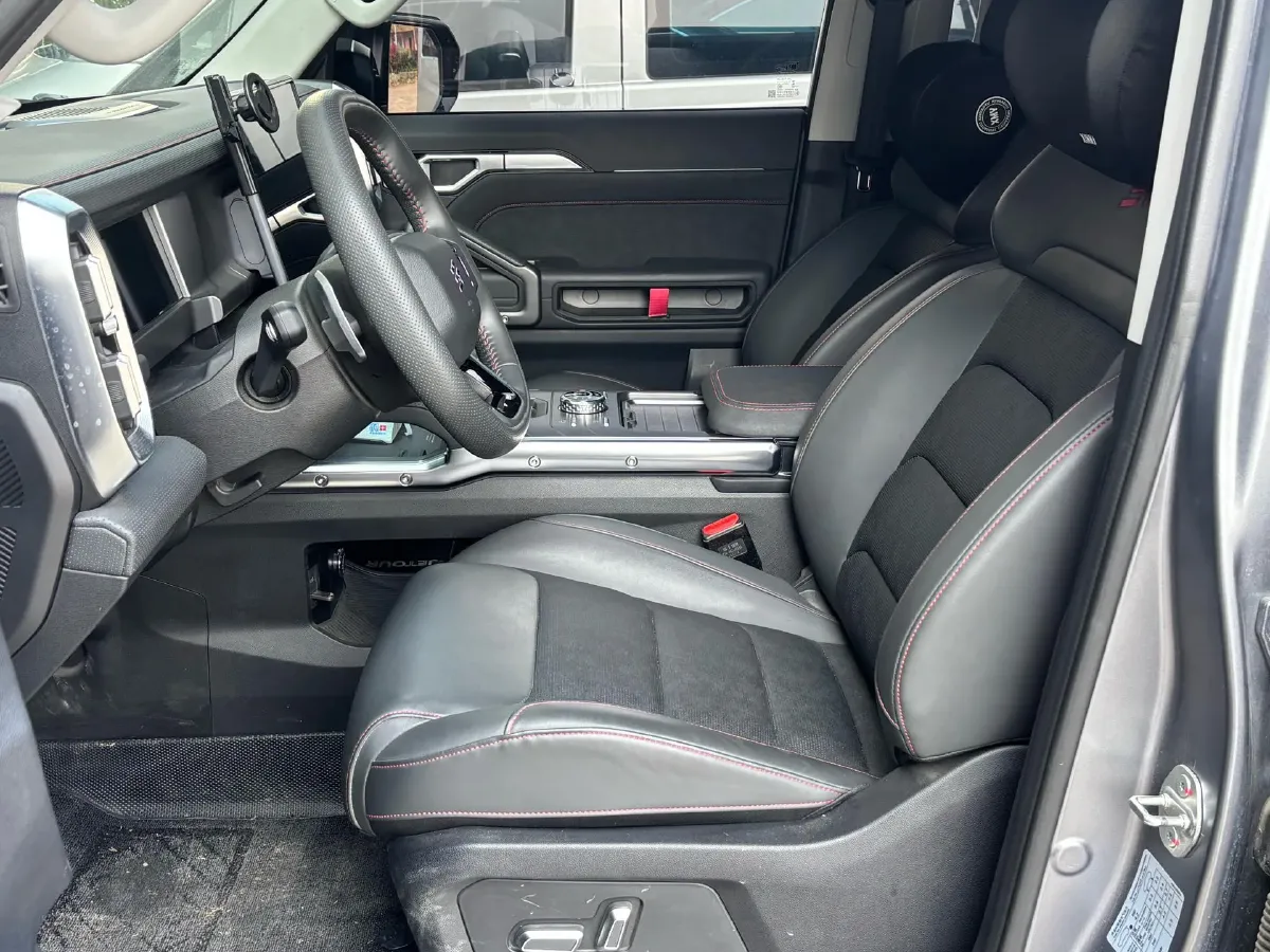 2023 Jetour Traveller 2.0T 254HP L4 7DCT,autocango,china used car exporter,china ev exporter,chinese used car exporter,chinese used ev exporter