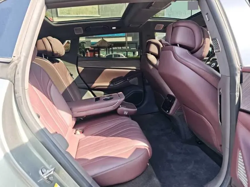 2024 Denza DenzaZ9GT 2.0T 207HP L4 E-CVT PHEV 38.5KWH,autocango,china used car exporter,china ev exporter,chinese used car exporter,chinese used ev exporter