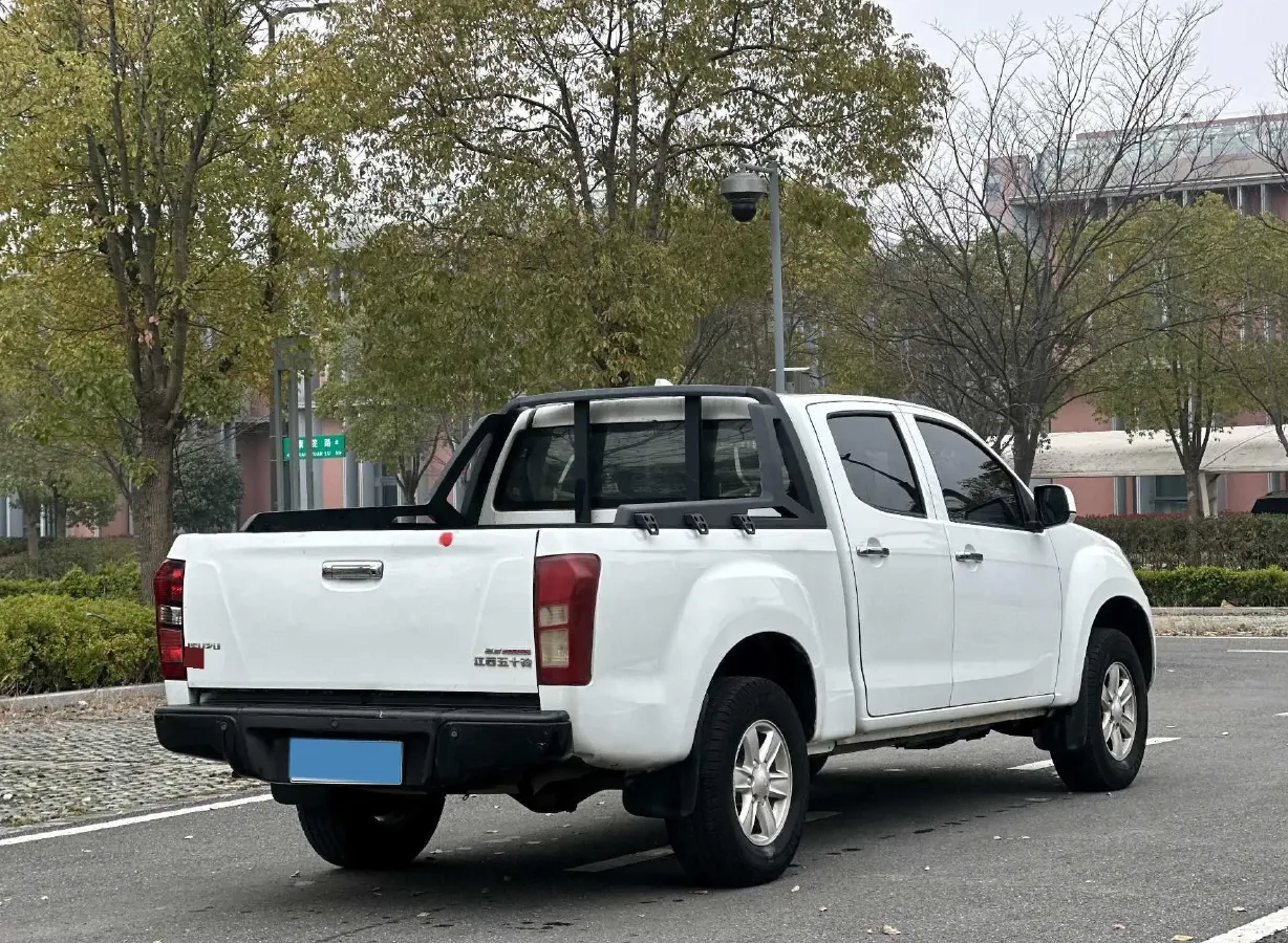 2023 Isuzu LingTuo 2.5T 150HP L4 8AT,autocango,china used car exporter,china ev exporter,chinese used car exporter,chinese used ev exporter