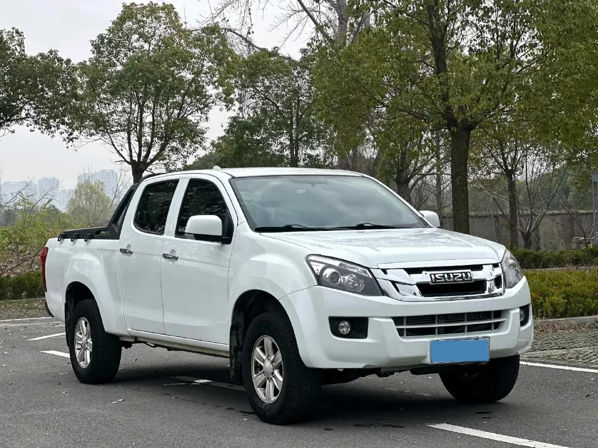 2023 Isuzu LingTuo 2.5T 150HP L4 8AT,autocango,china used car exporter,china ev exporter,chinese used car exporter,chinese used ev exporter