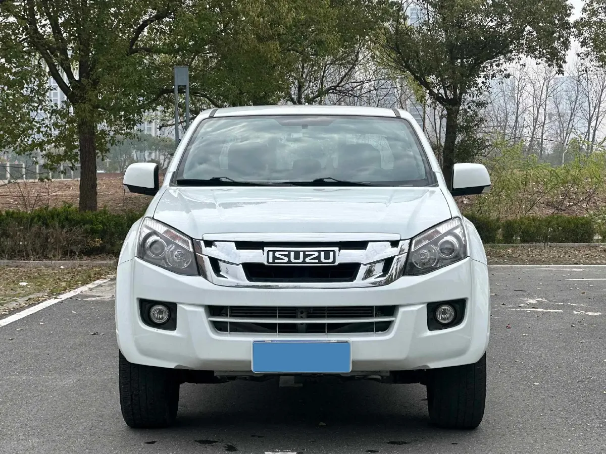 2023 Isuzu LingTuo 2.5T 150HP L4 8AT,autocango,china used car exporter,china ev exporter,chinese used car exporter,chinese used ev exporter