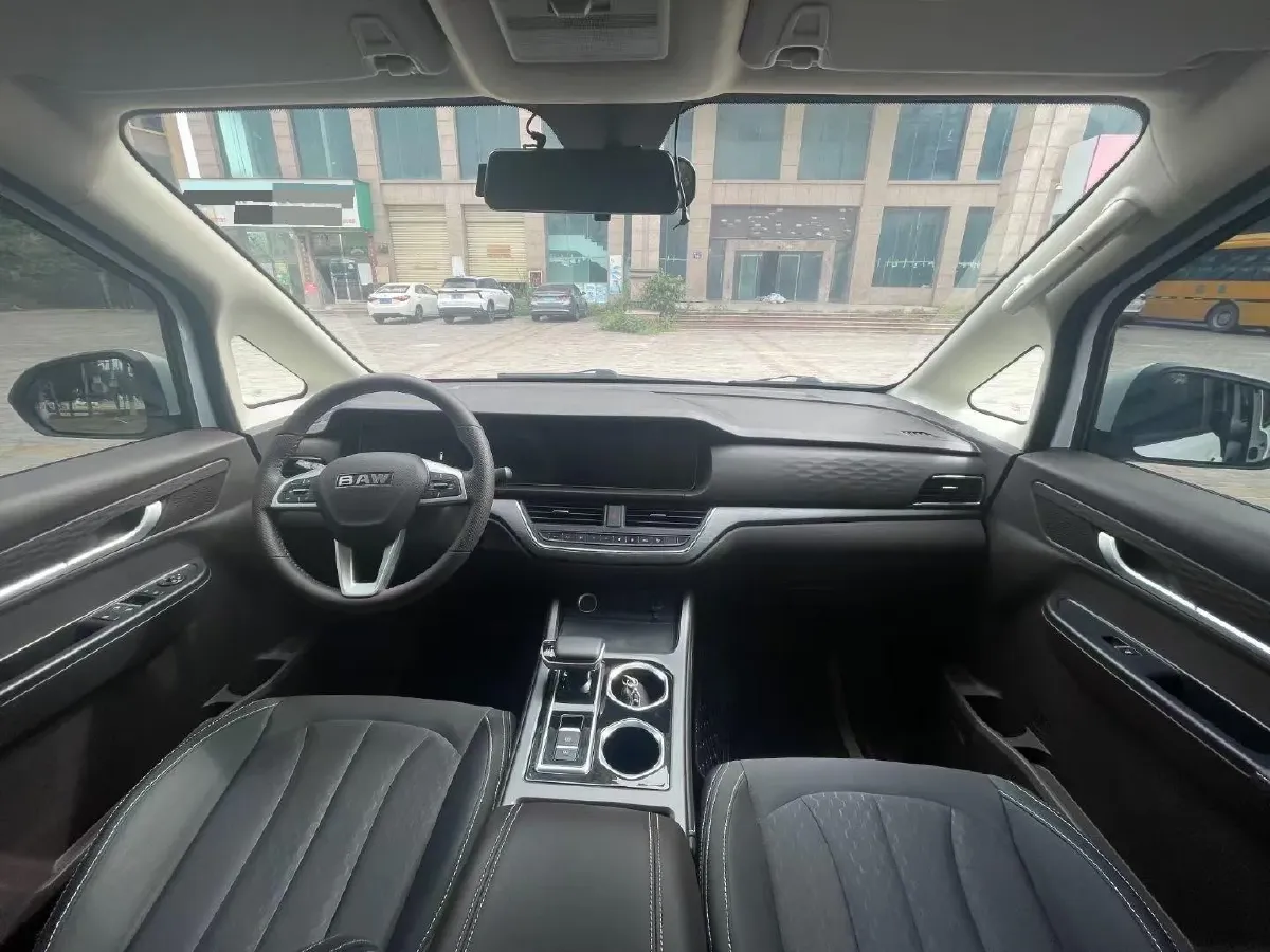 2023 BAW RuiSheng Trump M7 2.0L 144HP L4 8AT,autocango,china used car exporter,china ev exporter,chinese used car exporter,chinese used ev exporter