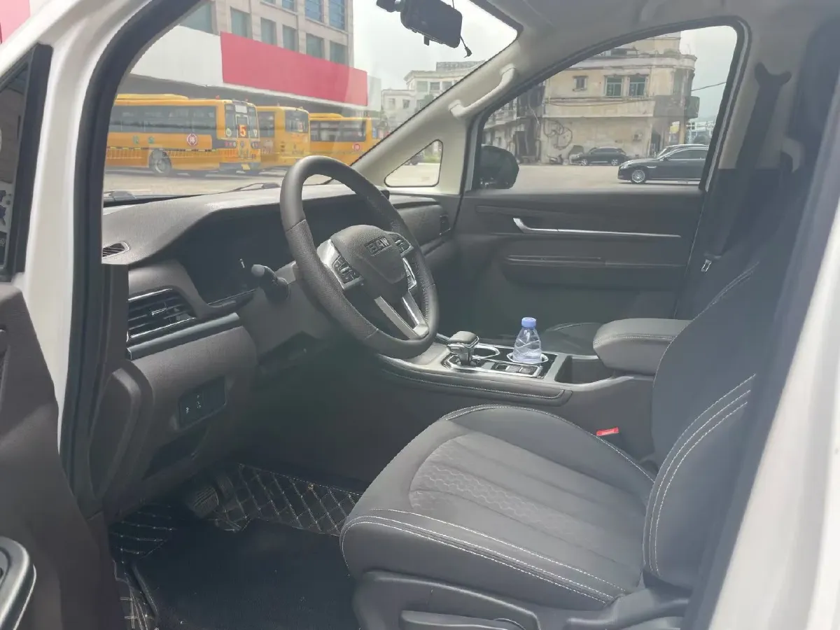 2023 BAW RuiSheng Trump M7 2.0L 144HP L4 8AT,autocango,china used car exporter,china ev exporter,chinese used car exporter,chinese used ev exporter