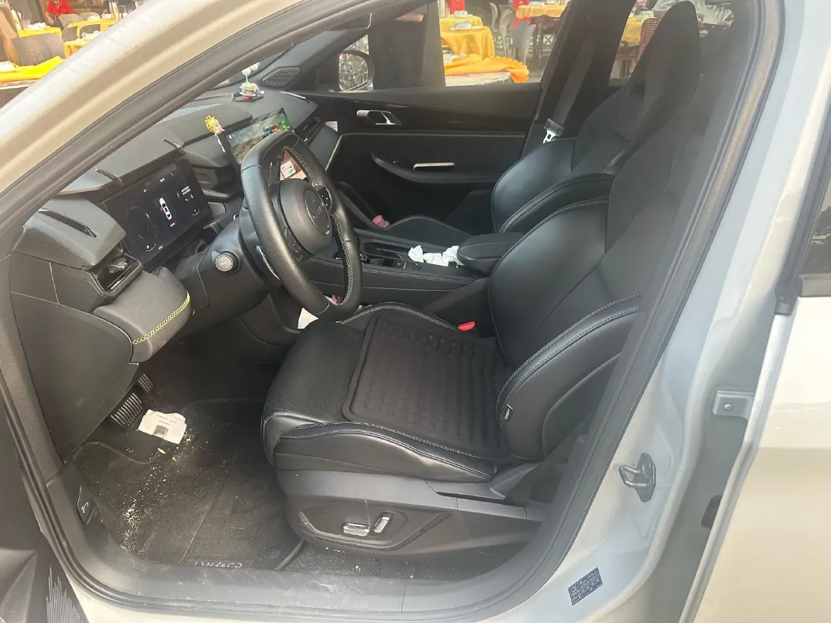 2023 LYNK&CO 03 2.0T 254HP L4 7DCT,autocango,china used car exporter,china ev exporter,chinese used car exporter,chinese used ev exporter