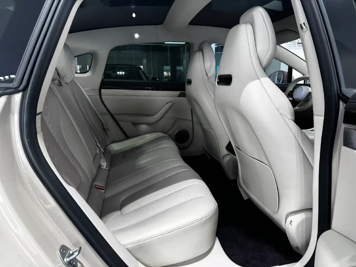 2025 Luxeed S7 BEV 82KWH,autocango,china used car exporter,china ev exporter,chinese used car exporter,chinese used ev exporter