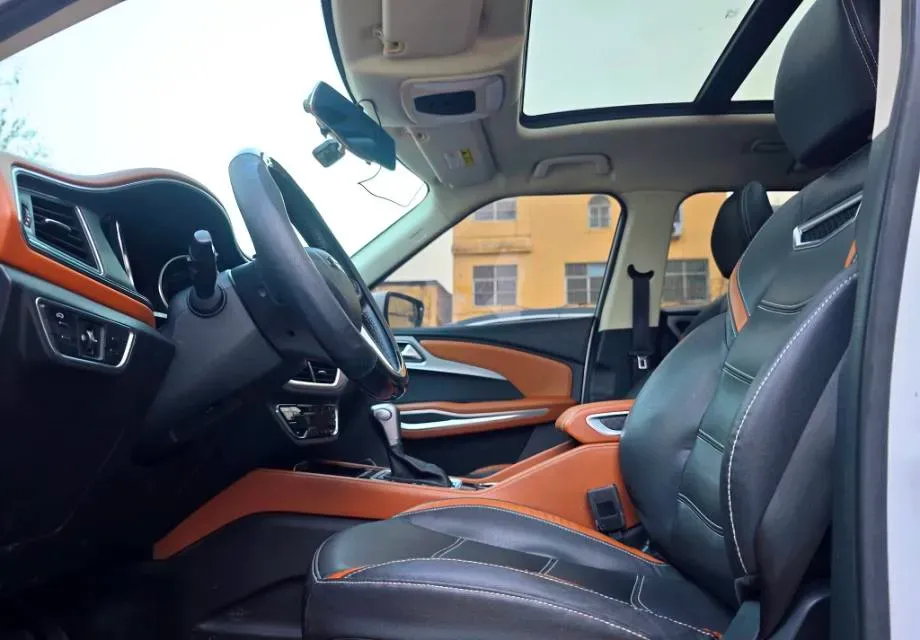 2017 Zotye T300 1.5T 144HP L4 CVT,autocango,china used car exporter,china ev exporter,chinese used car exporter,chinese used ev exporter