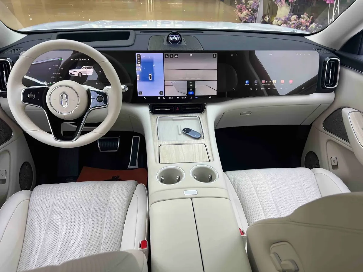 2025 AITO AITO M8 REEV 160HP REEV 53.4KWH,autocango,china used car exporter,china ev exporter,chinese used car exporter,chinese used ev exporter