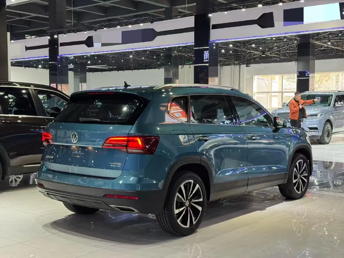 2019 MINI MINI 1.5T 102HP L3 7DCT,autocango,china used car exporter,china ev exporter,chinese used car exporter,chinese used ev exporter