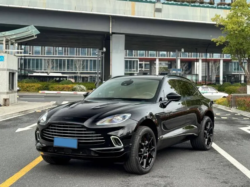 2021 Aston Martin DBX 4.0T 550HP V8 9AT,autocango,china used car exporter,china ev exporter,chinese used car exporter,chinese used ev exporter