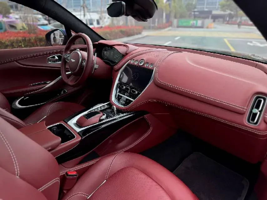 2021 Aston Martin DBX 4.0T 550HP V8 9AT,autocango,china used car exporter,china ev exporter,chinese used car exporter,chinese used ev exporter