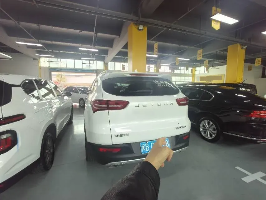 2018 Jetour X70 1.5T 147HP L4 5MT,autocango,china used car exporter,china ev exporter,chinese used car exporter,chinese used ev exporter