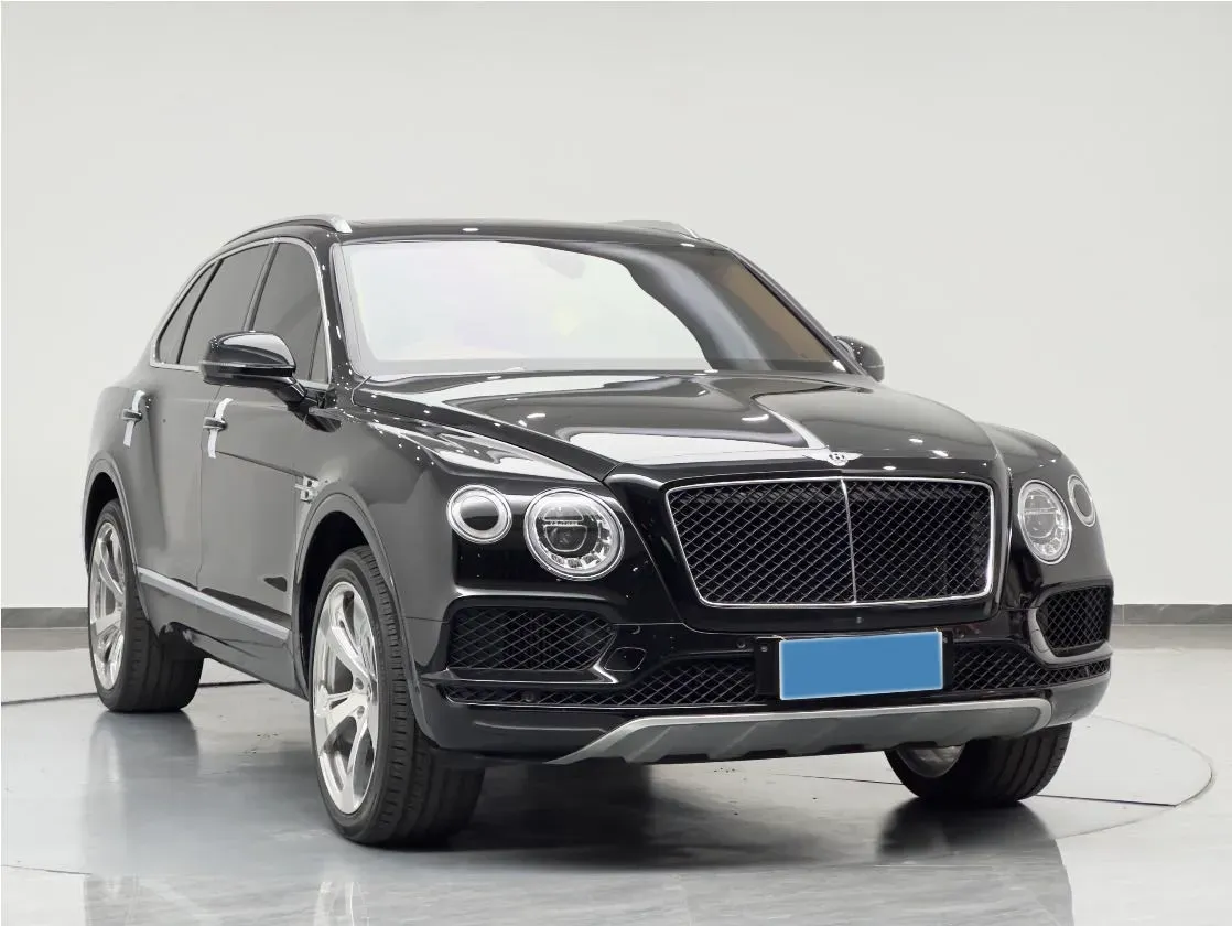 2017 Bentley Bentayga 6.0T 608HP W12 8AT,autocango,china used car exporter,china ev exporter,chinese used car exporter,chinese used ev exporter