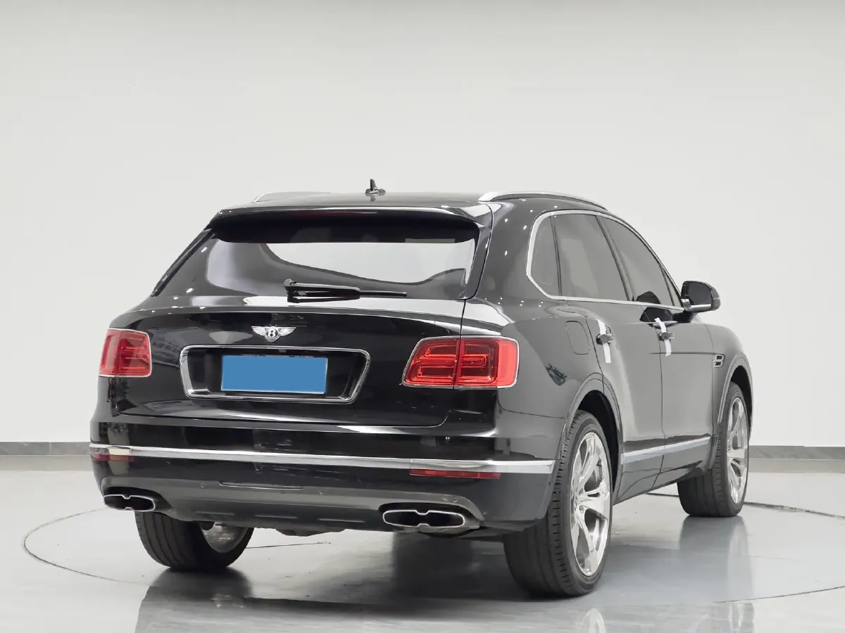 2017 Bentley Bentayga 6.0T 608HP W12 8AT,autocango,china used car exporter,china ev exporter,chinese used car exporter,chinese used ev exporter