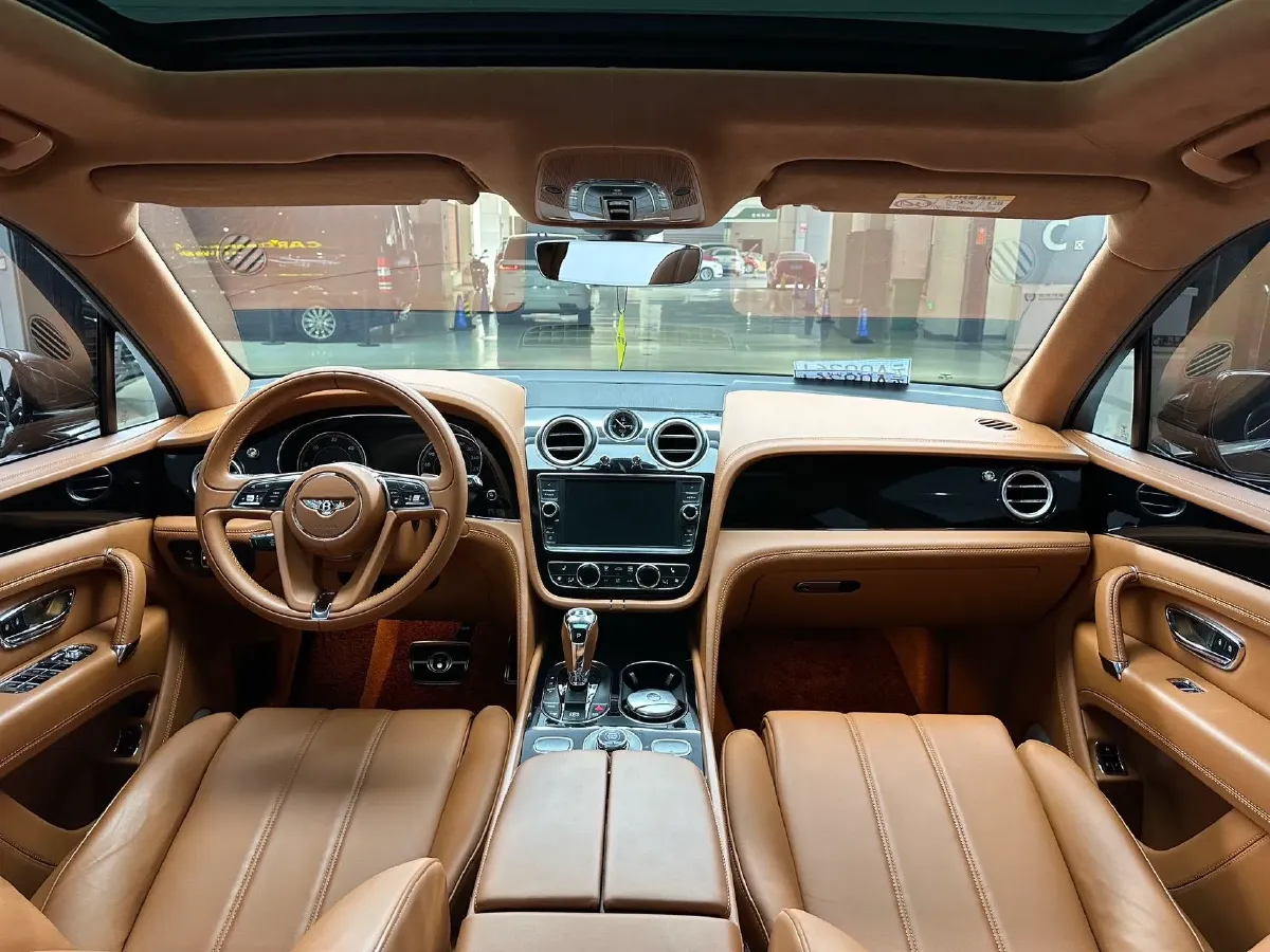 2017 Bentley Bentayga 6.0T 608HP W12 8AT,autocango,china used car exporter,china ev exporter,chinese used car exporter,chinese used ev exporter