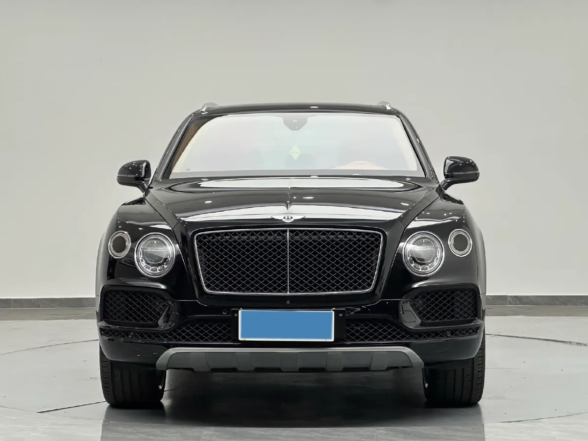 2017 Bentley Bentayga 6.0T 608HP W12 8AT,autocango,china used car exporter,china ev exporter,chinese used car exporter,chinese used ev exporter