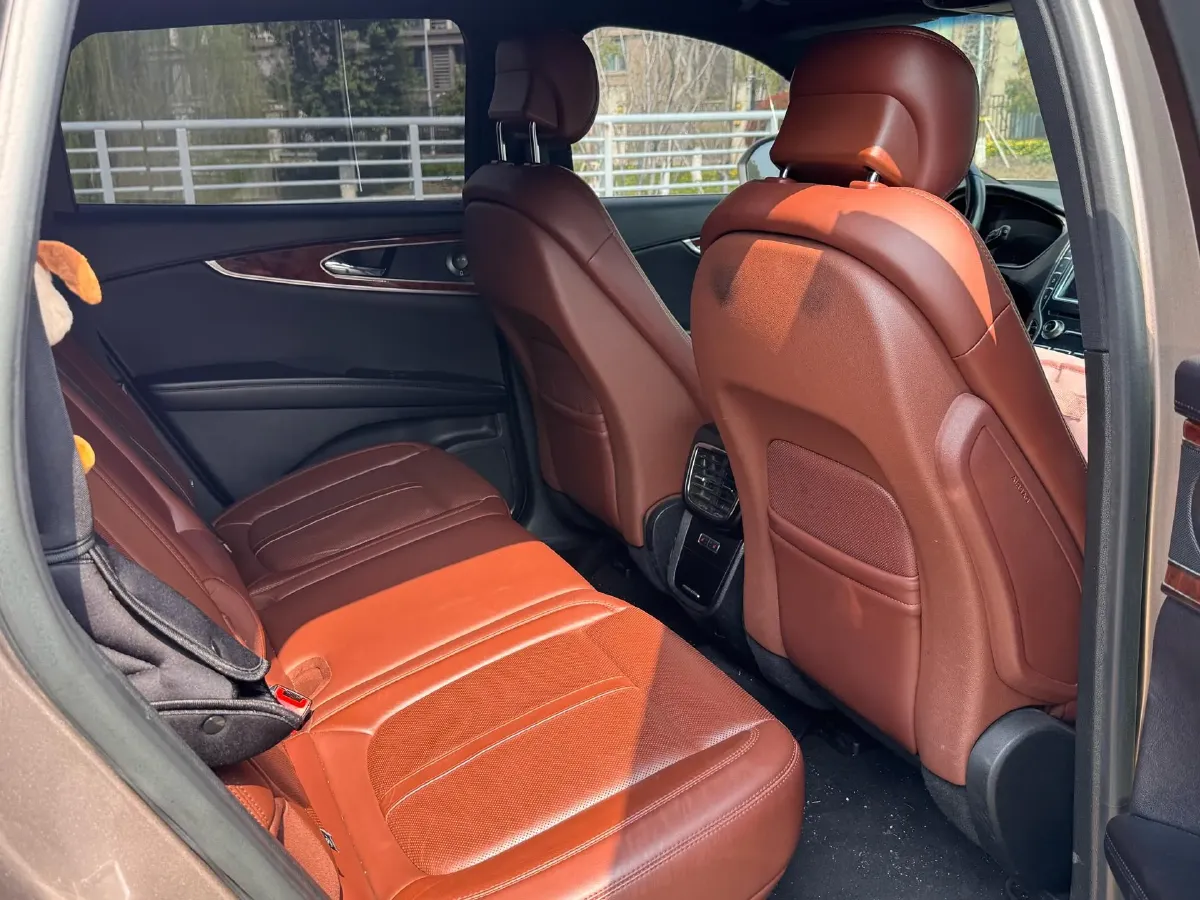 2019 Lincoln Nautilus 2.7T 329HP V6 8AT,autocango,china used car exporter,china ev exporter,chinese used car exporter,chinese used ev exporter