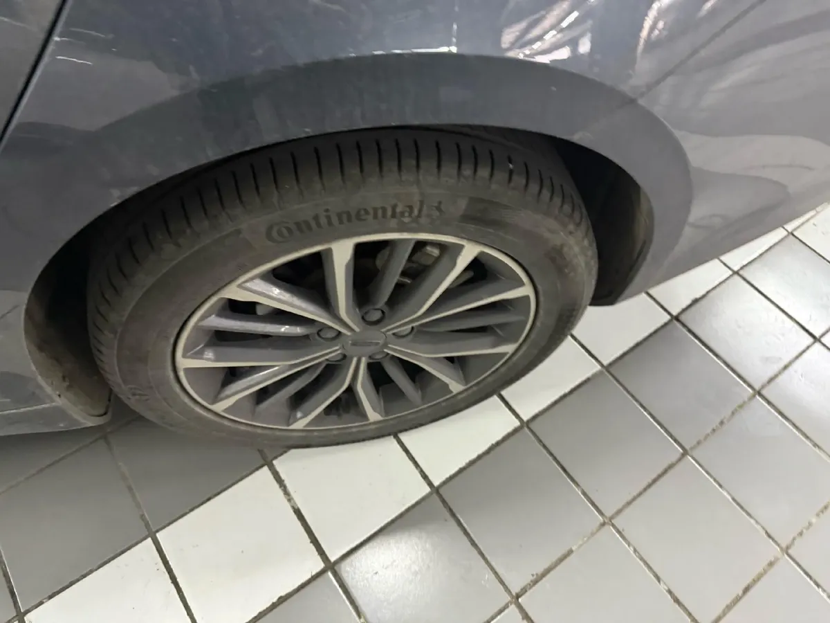 2023 Geely Preface 2.0T 190HP L4 7DCT,autocango,china used car exporter,china ev exporter,chinese used car exporter,chinese used ev exporter