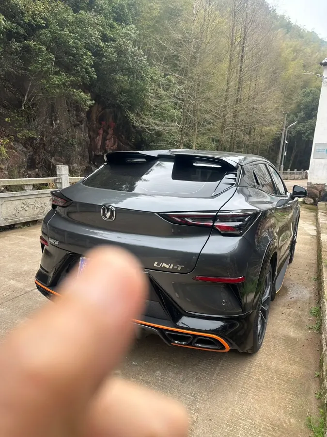 2022 ChangAn UNI-T 1.5T 188HP L4 7DCT,autocango,china used car exporter,china ev exporter,chinese used car exporter,chinese used ev exporter