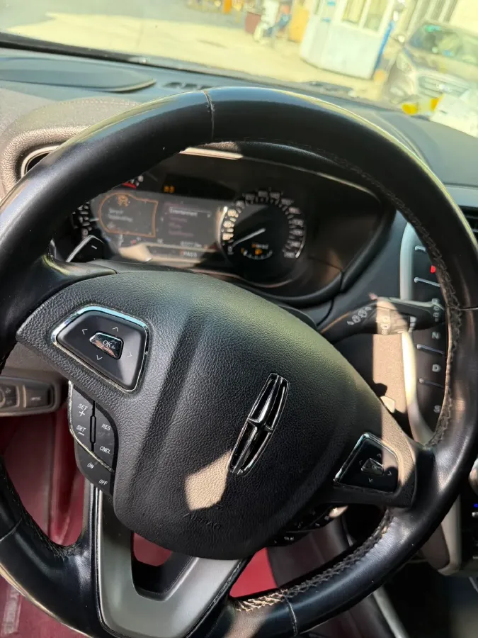 2019 Lincoln MKC 2.0T 203HP L4 6AT,autocango,china used car exporter,china ev exporter,chinese used car exporter,chinese used ev exporter