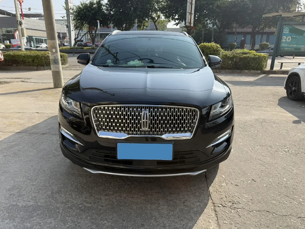 2019 Lincoln MKC 2.0T 203HP L4 6AT,autocango,china used car exporter,china ev exporter,chinese used car exporter,chinese used ev exporter