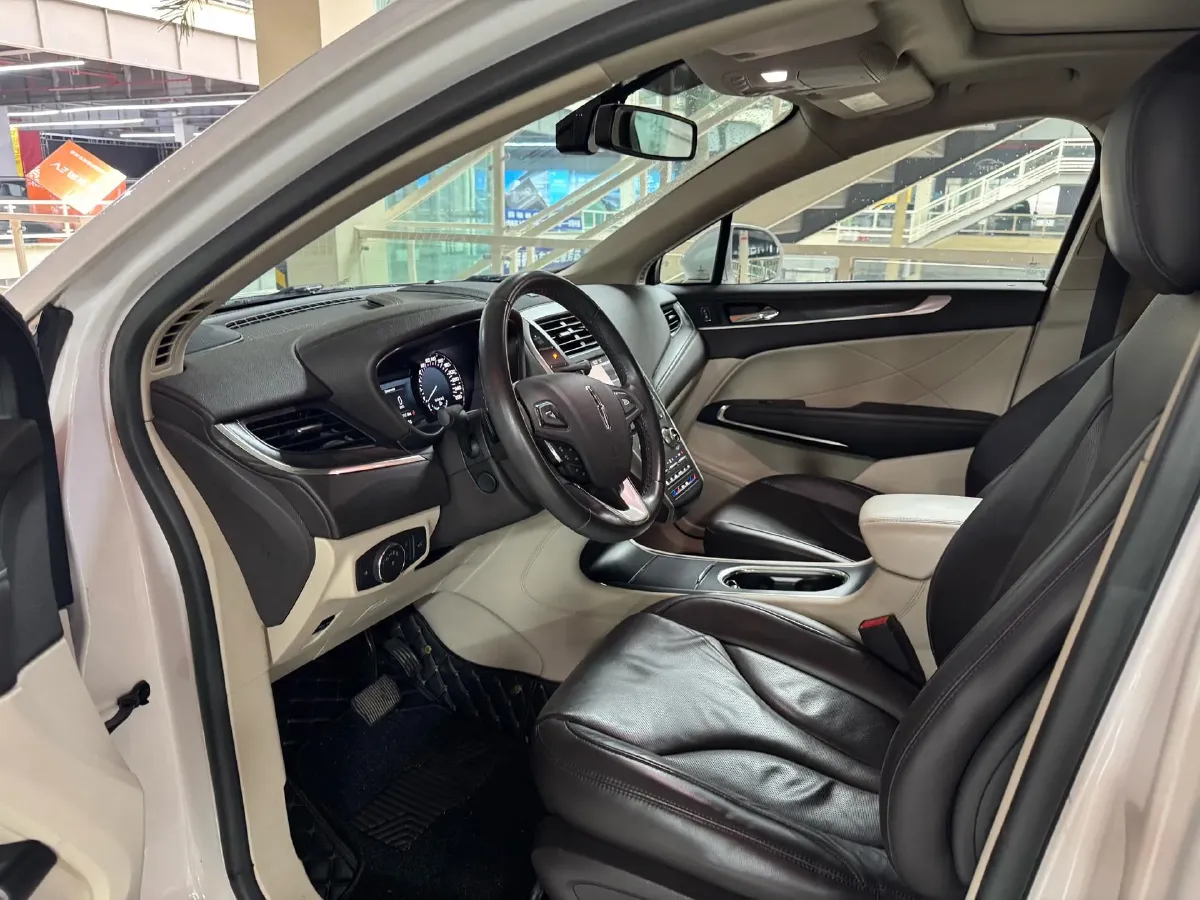 2019 Lincoln MKC 2.0T 203HP L4 6AT,autocango,china used car exporter,china ev exporter,chinese used car exporter,chinese used ev exporter