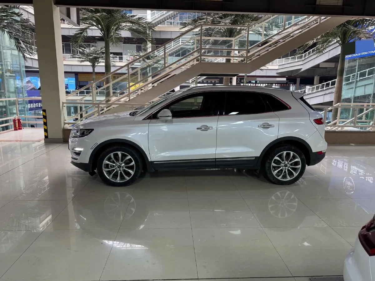 2019 Lincoln MKC 2.0T 203HP L4 6AT,autocango,china used car exporter,china ev exporter,chinese used car exporter,chinese used ev exporter