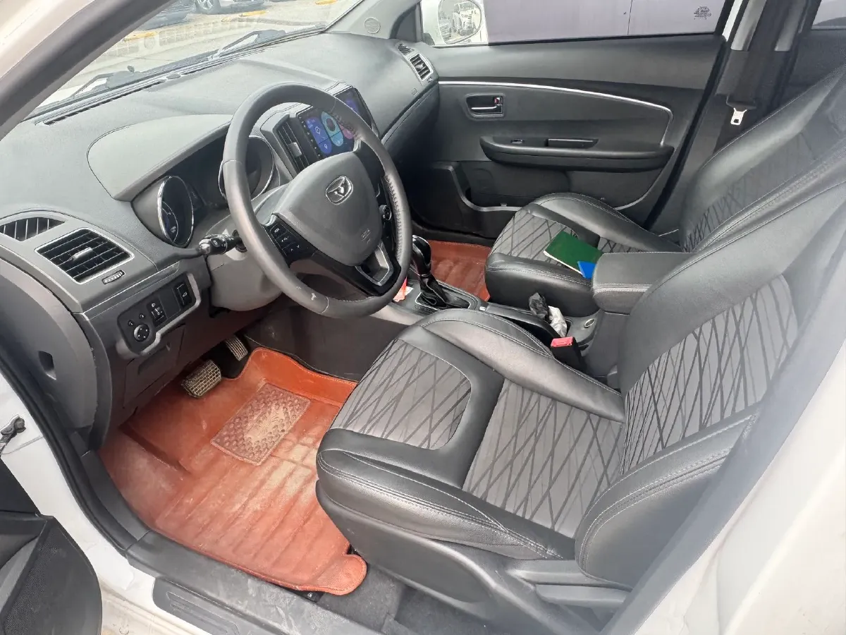 2018 KaiYi E3 1.5L 109HP L4 4AT,autocango,china used car exporter,china ev exporter,chinese used car exporter,chinese used ev exporter