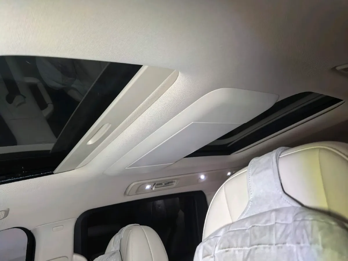 2026 Voyah Dream 1.5T 150HP L4 PHEV,autocango,china used car exporter,china ev exporter,chinese used car exporter,chinese used ev exporter