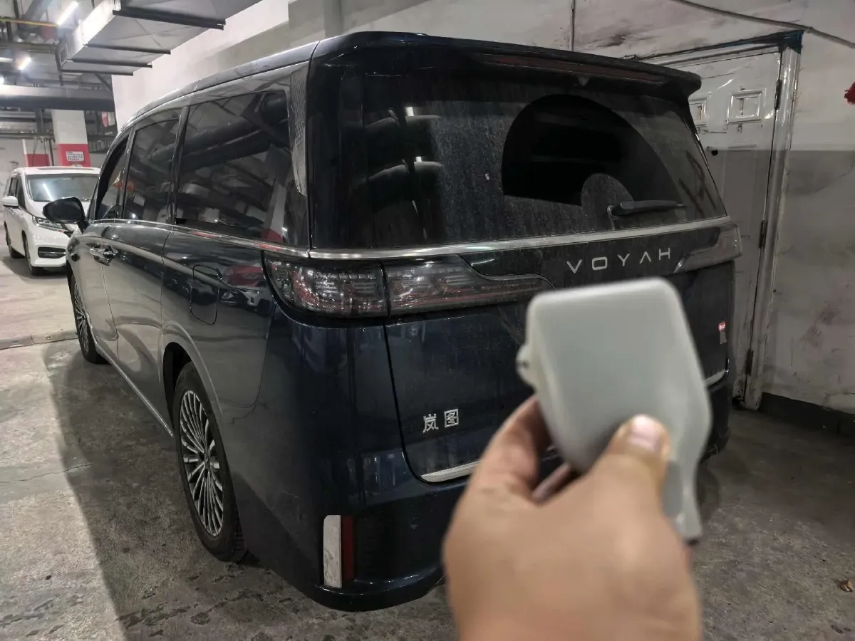 2026 Voyah Dream 1.5T 150HP L4 PHEV,autocango,china used car exporter,china ev exporter,chinese used car exporter,chinese used ev exporter