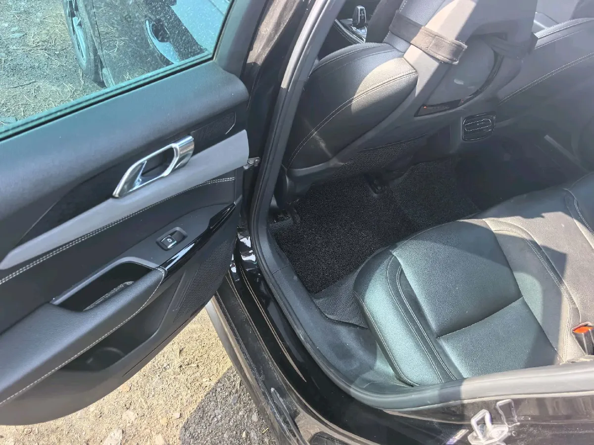 2021 LYNK&CO 03 1.5T 180HP L3 7DCT,autocango,china used car exporter,china ev exporter,chinese used car exporter,chinese used ev exporter