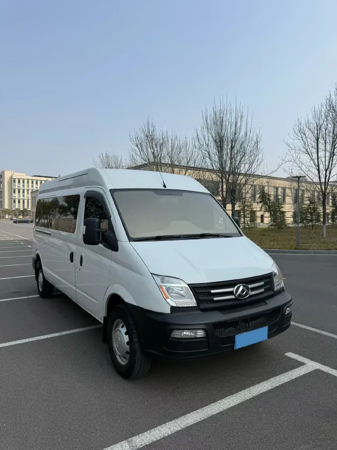 2020 MAXUS XinTu V80 2.5T 136HP L4 6MT,autocango,china used car exporter,china ev exporter,chinese used car exporter,chinese used ev exporter